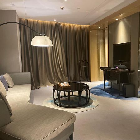 Wanda Realm Hotel Wuhu Bagian luar foto