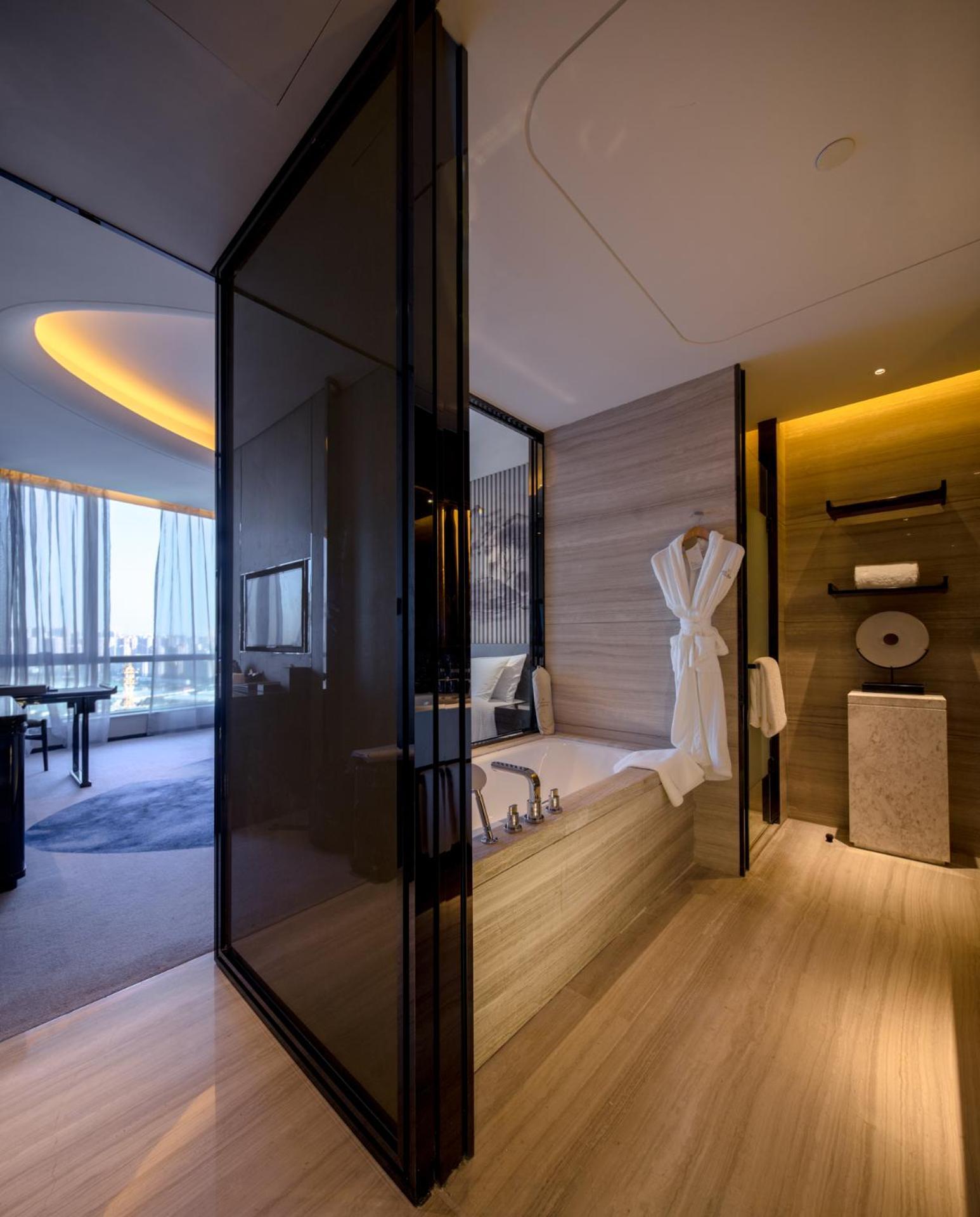 Wanda Realm Hotel Wuhu Bagian luar foto