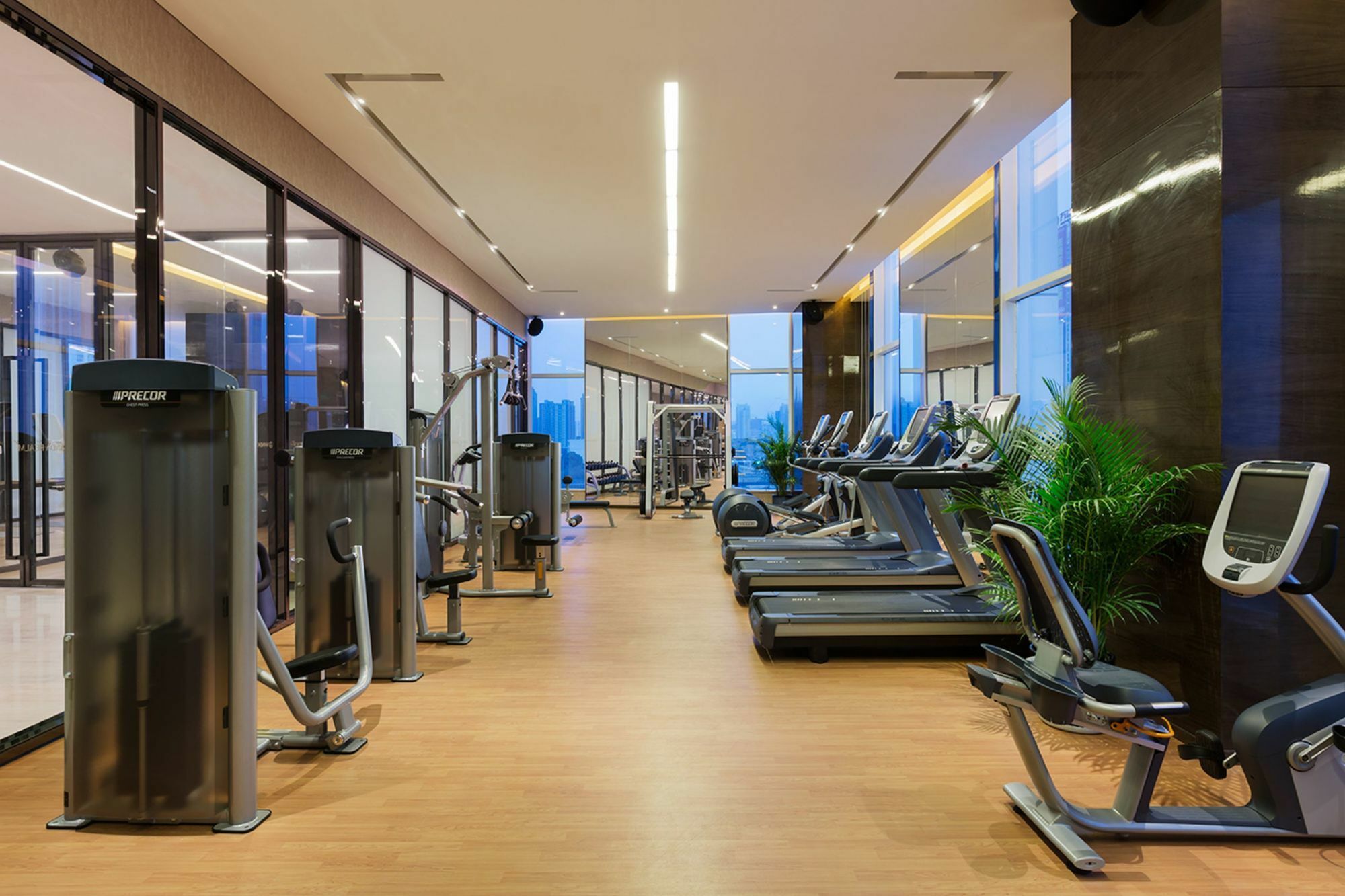 Wanda Realm Hotel Wuhu Bagian luar foto