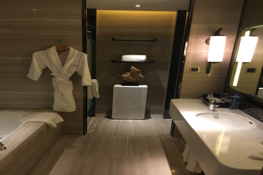 Wanda Realm Hotel Wuhu Bagian luar foto